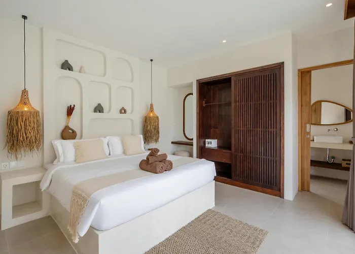Ferienhaus Peaceful 2 Bdr - Private Pool - Near *
